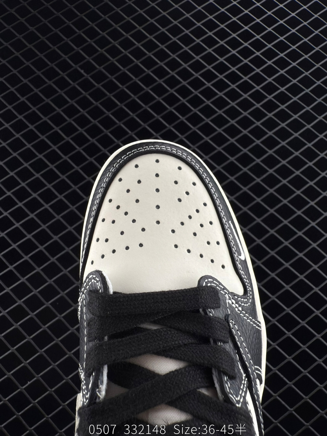 Travis Scott x Air Jordan 1 ” Reverse Mocha “